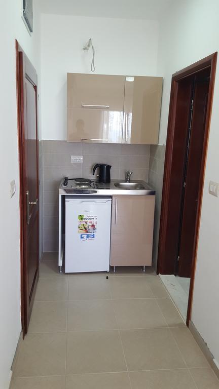 Apartments Sirena Ulcinj Exterior foto