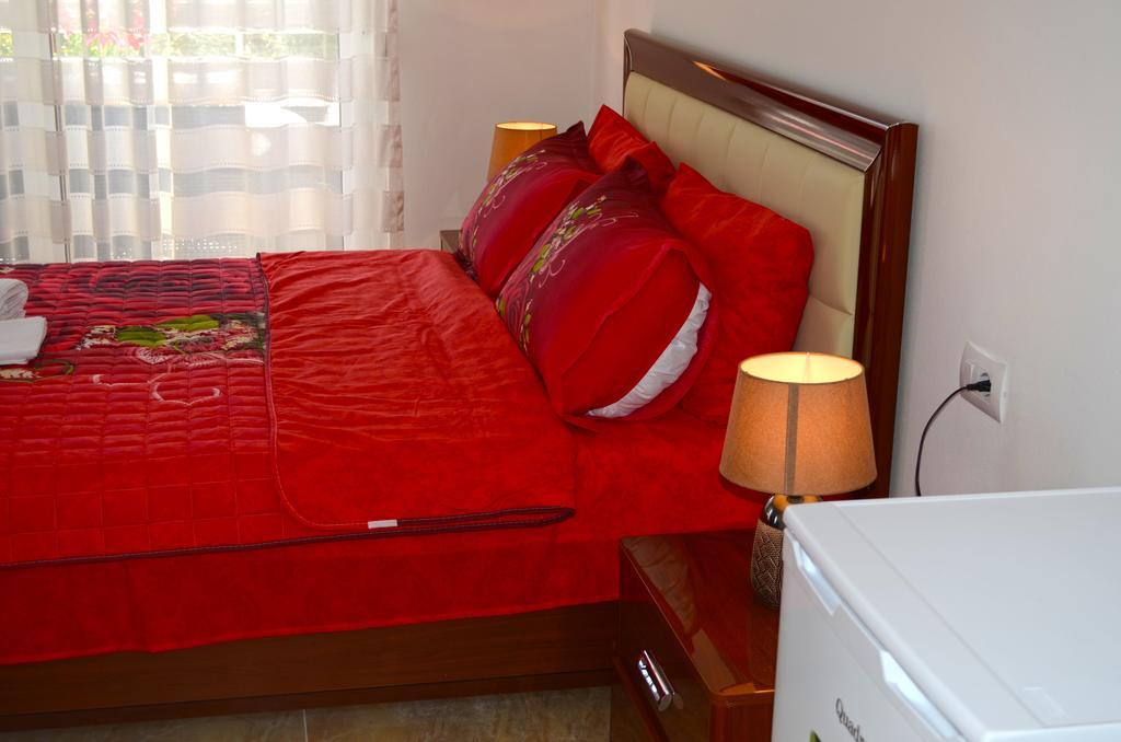 Apartments Sirena Ulcinj Exterior foto