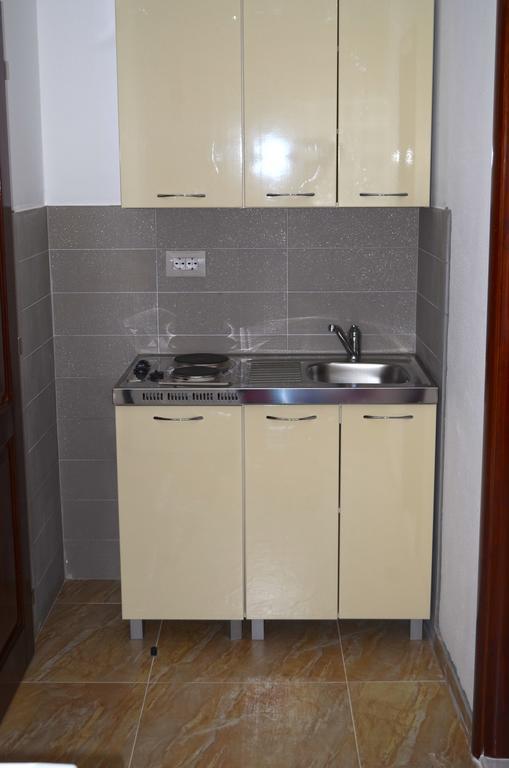 Apartments Sirena Ulcinj Exterior foto