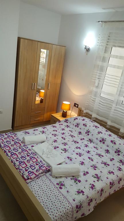 Apartments Sirena Ulcinj Exterior foto