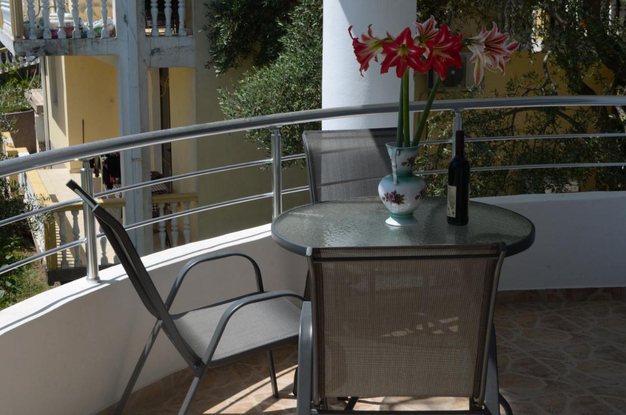 Apartments Sirena Ulcinj Exterior foto